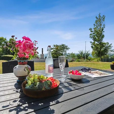 Vojdanka - 50m From The Sea By Interhome Appartement